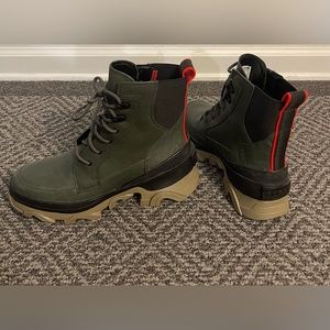 Hunter Green Boots